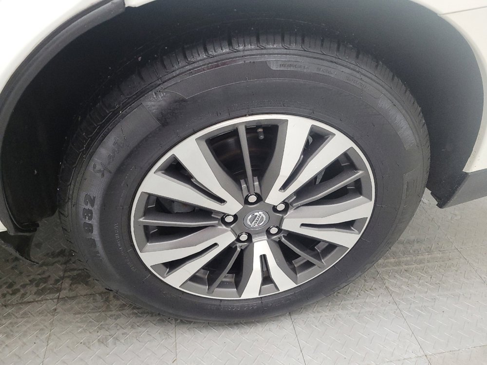 Used 2020 Nissan Pathfinder SL image 31