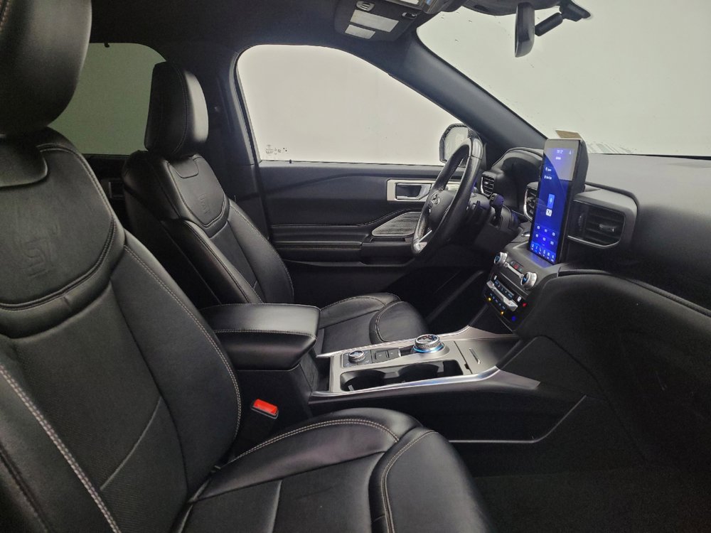 Used 2020 Ford Explorer ST w/ ST Street Pack image 21