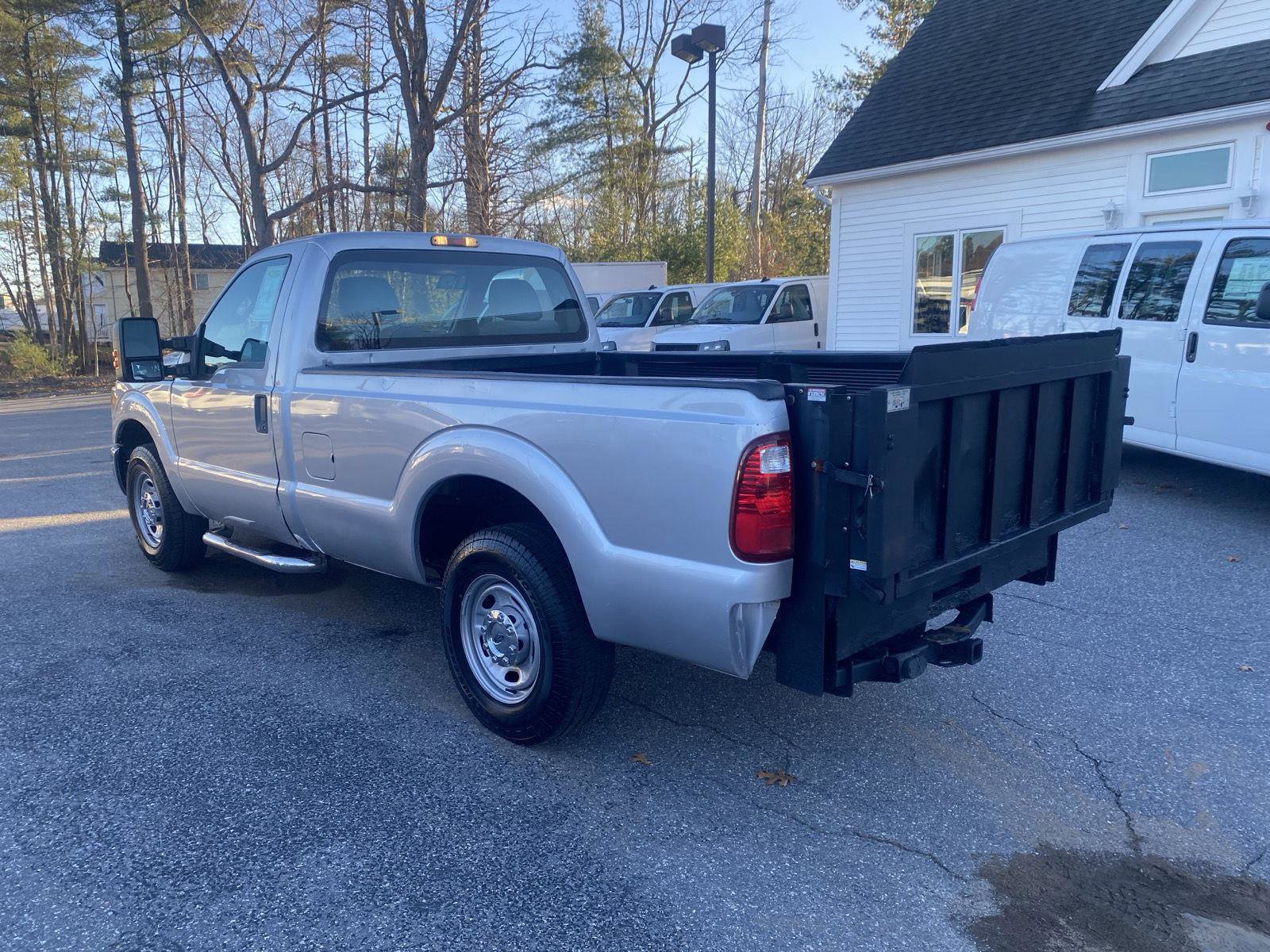 Used 2016 Ford F250 XL w/ Power Equipment Group image 5