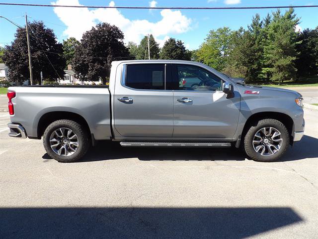 Used 2025 Chevrolet Silverado 1500 LTZ w/ LTZ Premium Package AWD/4WD image 6