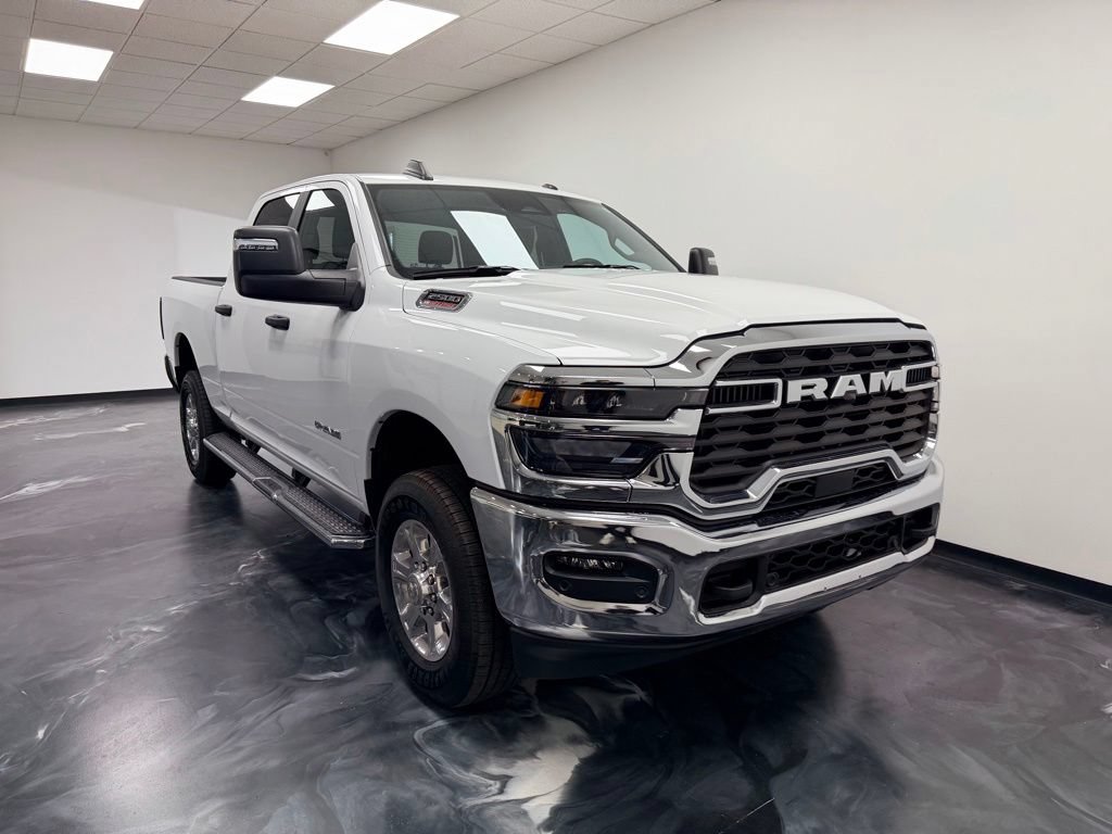 Used 2025 RAM 2500 Big Horn AWD/4WD image 22