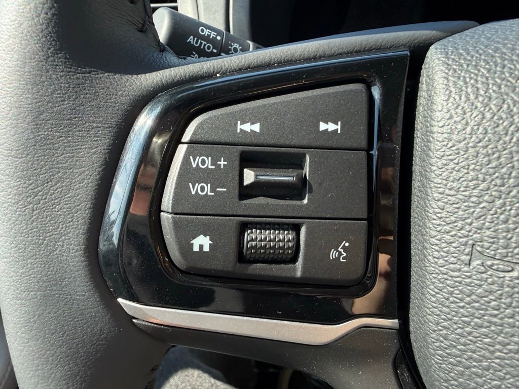 Used 2026 Honda Odyssey Touring image 21