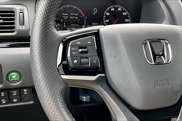 Used 2025 Honda Ridgeline Black Edition image 12