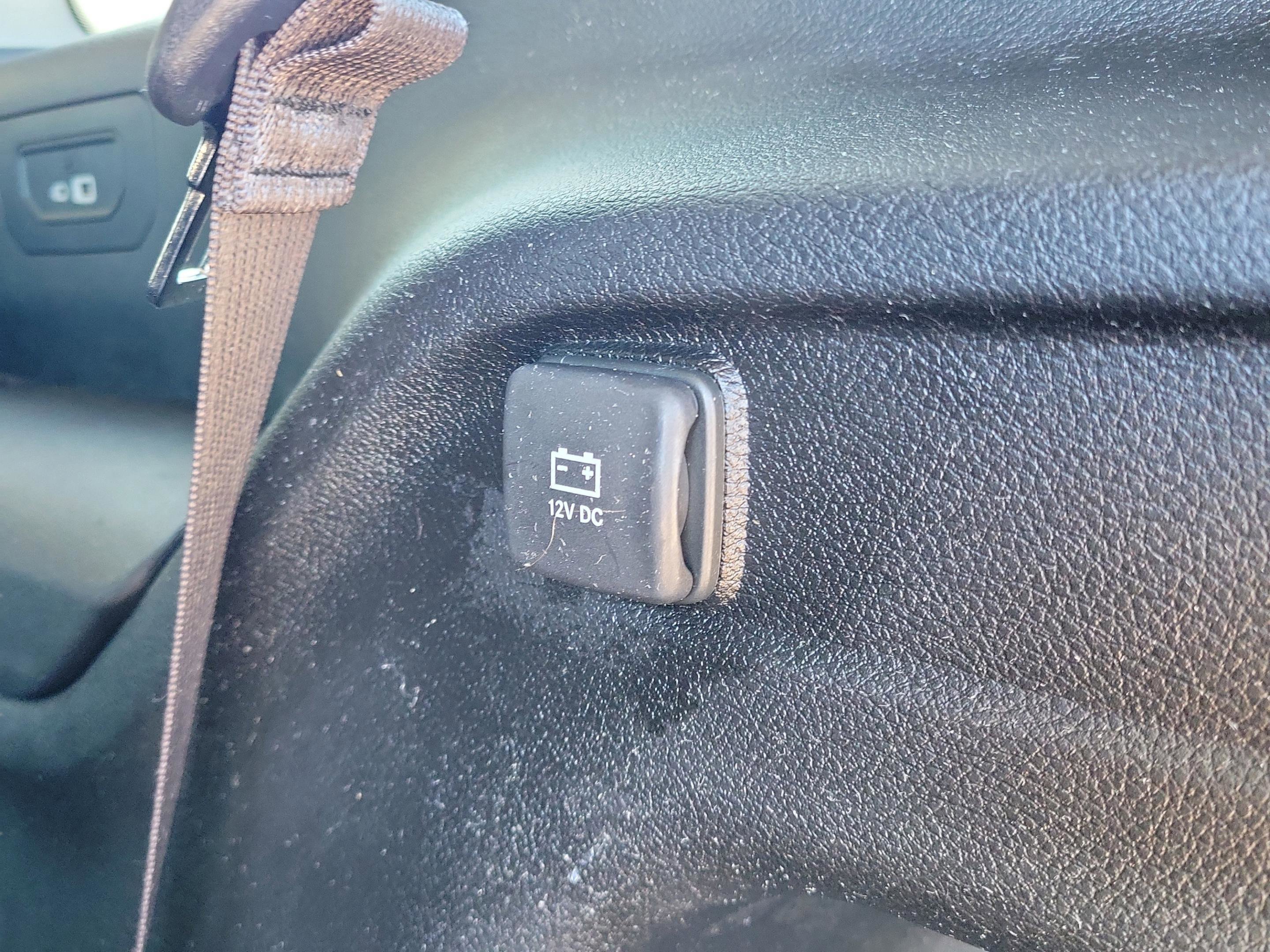 Used 2023 Jeep Grand Cherokee L Limited w/ Black Appearance Package image 9