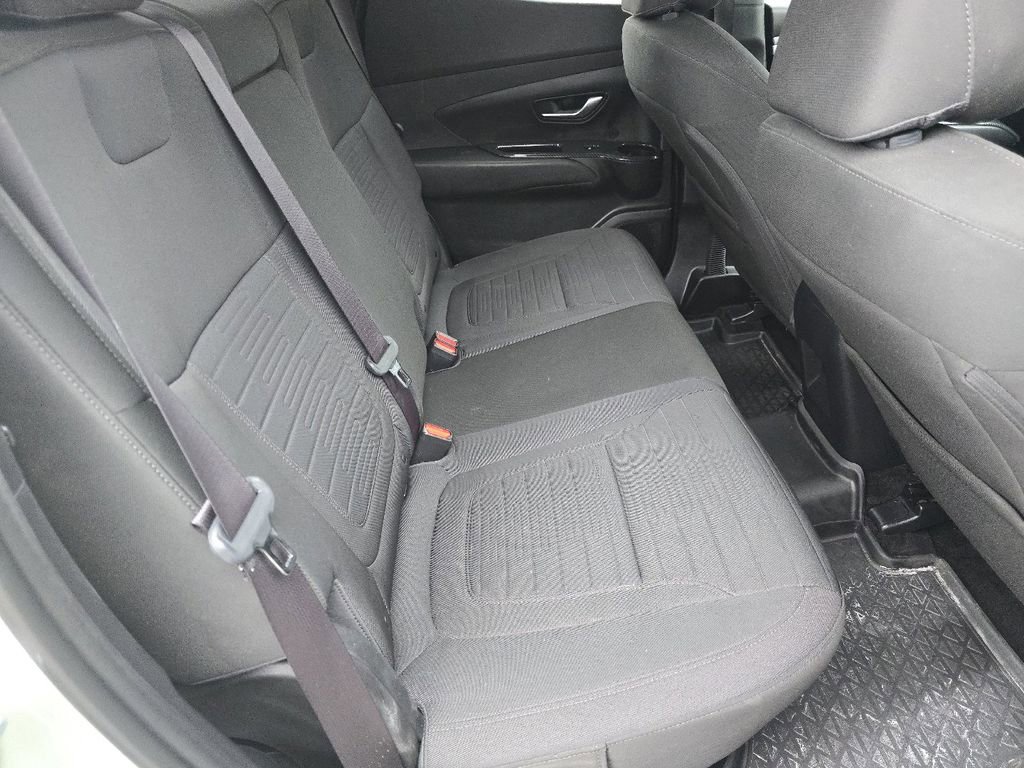 Used 2022 Hyundai Santa Cruz SEL Premium w/ Cargo Package image 18