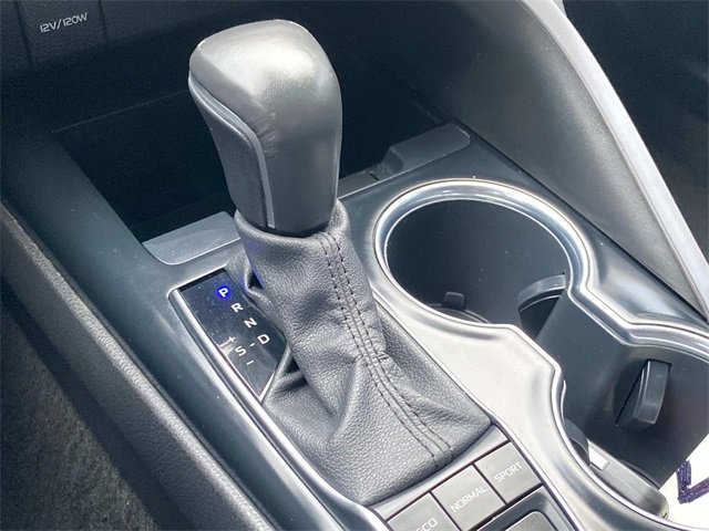 Used 2020 Toyota Camry XSE image 27