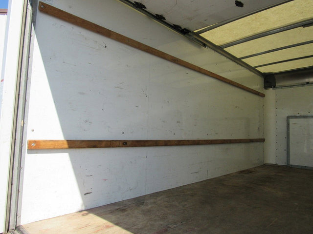 Used 2022 Ford E-350 and Econoline 350 Super Duty RWD image 18