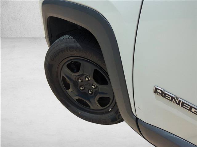 Used 2018 Jeep Renegade Sport w/ Power & Air Group FWD image 7