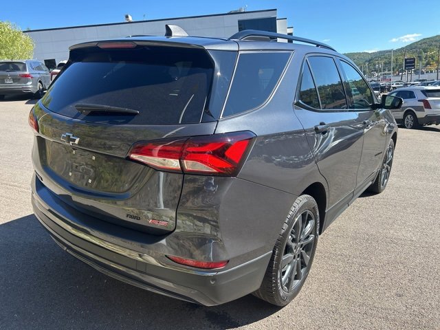 Used 2022 Chevrolet Equinox RS w/ Infotainment Package image 11