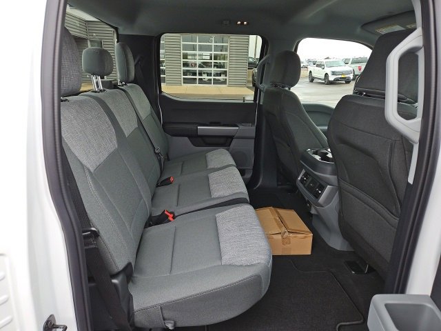 New 2025 Ford F350 XLT image 11