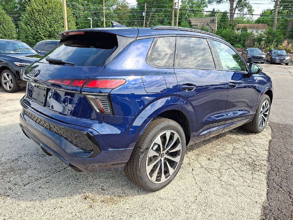 New 2026 Audi Q3 quattro 2.0T AWD/4WD image 4