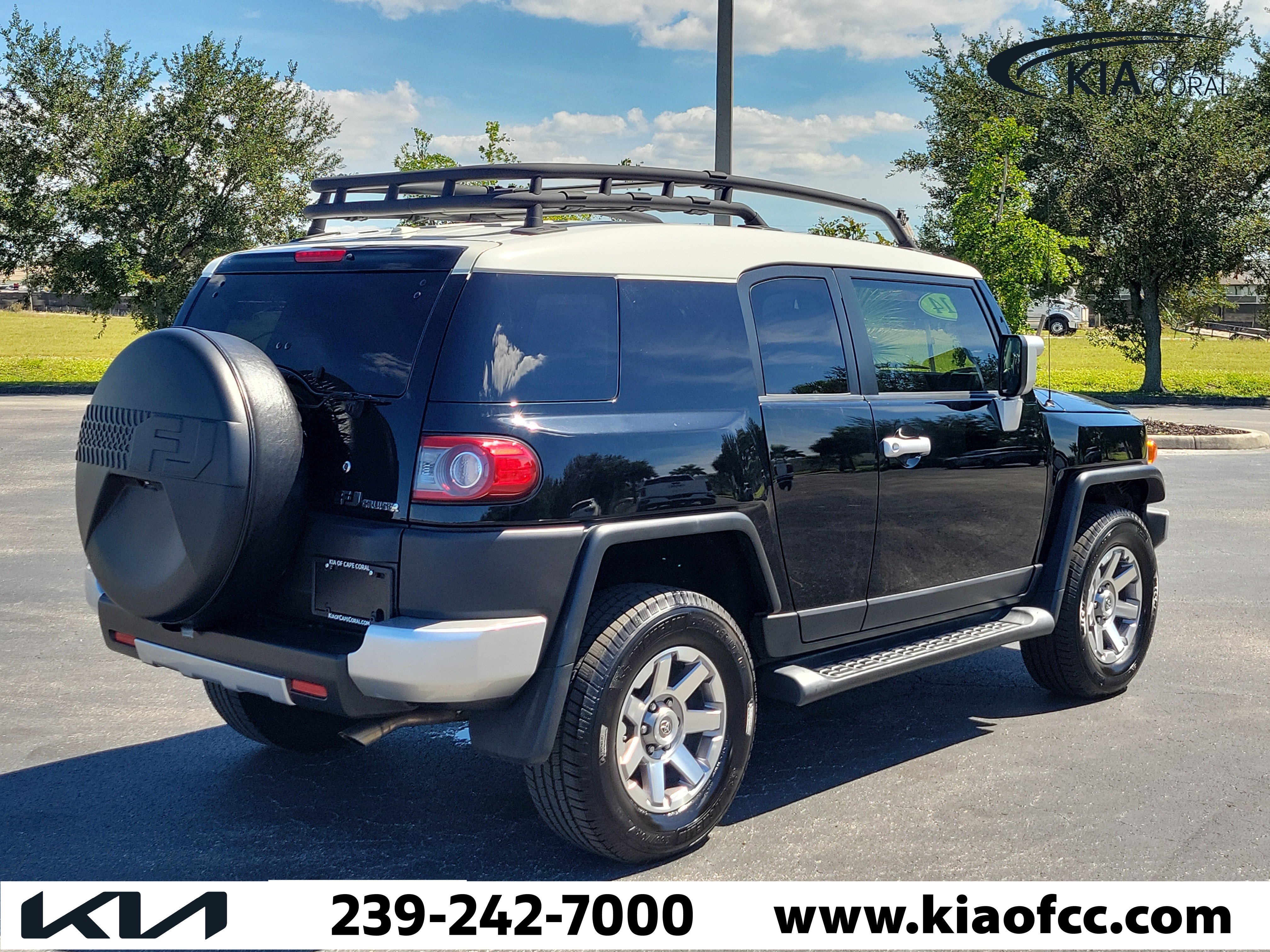 Used 2014 Toyota FJ Cruiser 4WD w/ Convenience Package image 6