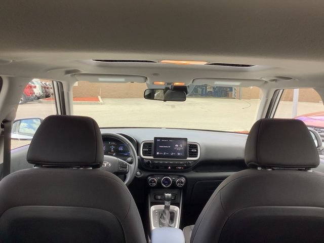Certified 2026 Hyundai Venue SEL FWD image 11