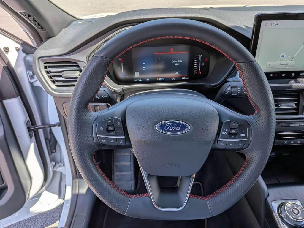 Used 2023 Ford Escape ST-Line w/ Tech Pack #1 AWD/4WD image 10