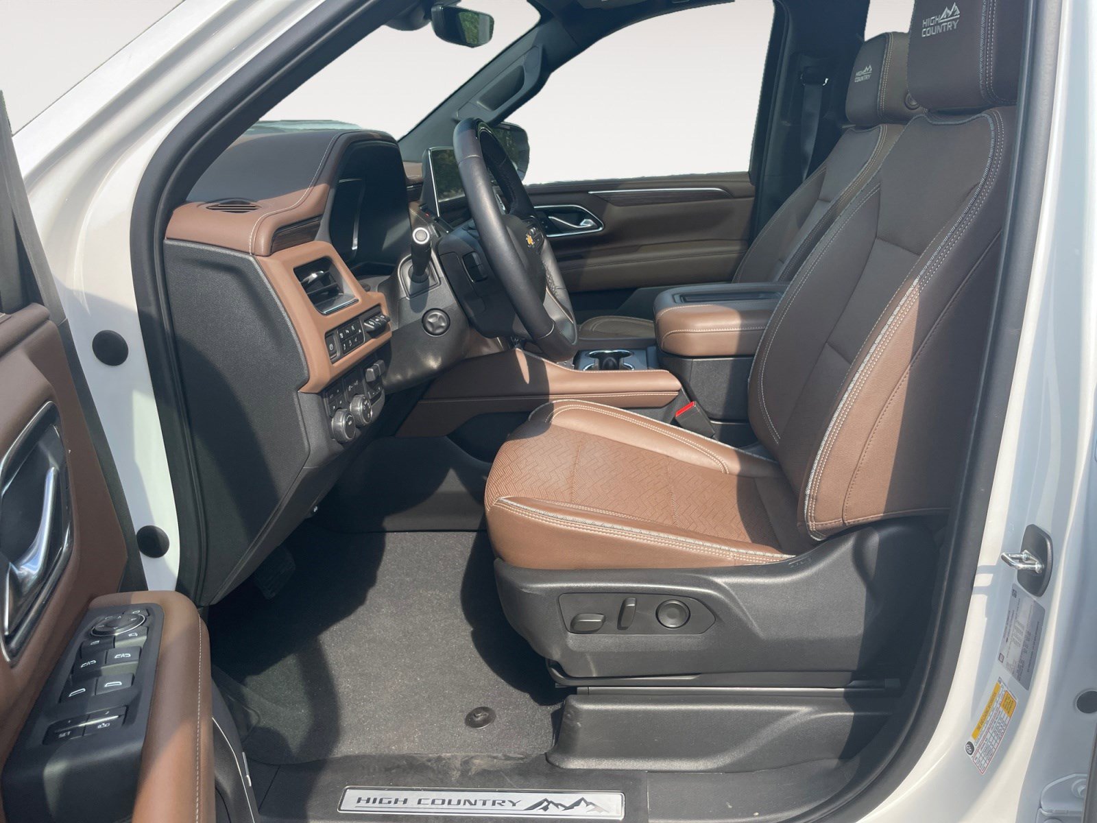 Used 2023 Chevrolet Tahoe High Country w/ Advanced Technology Package image 14