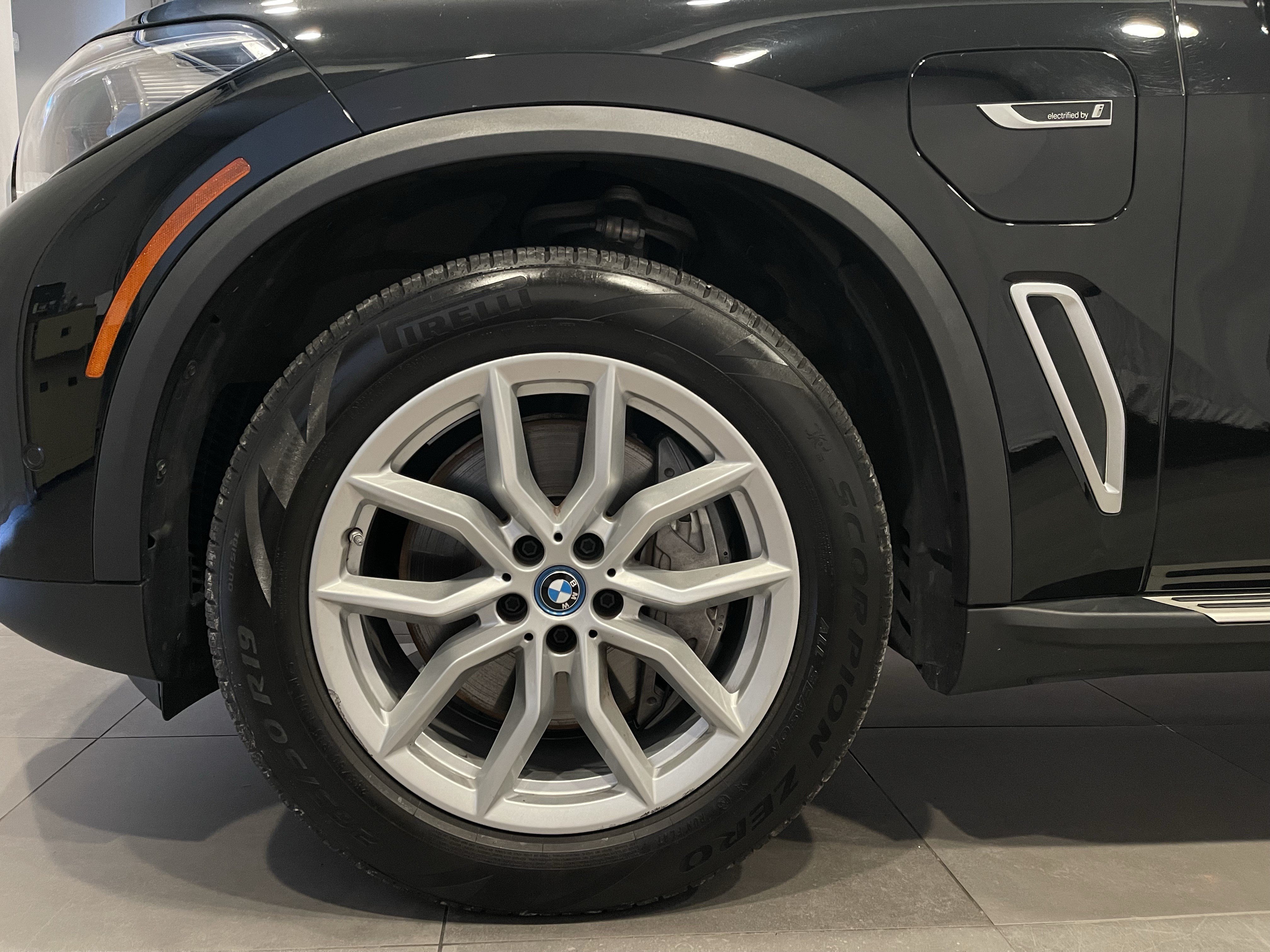 Used 2022 BMW X5 xDrive45e w/ Executive Package AWD/4WD image 7
