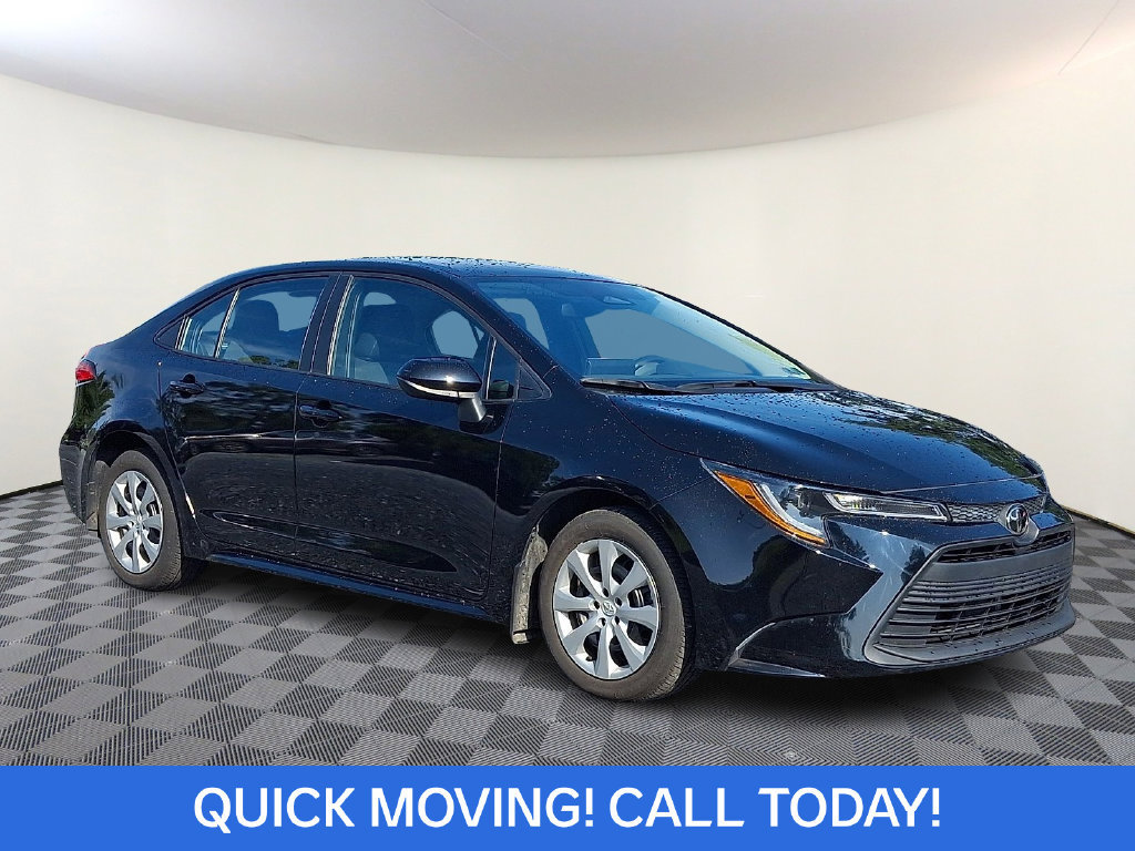 Used 2024 Toyota Corolla LE FWD image 1