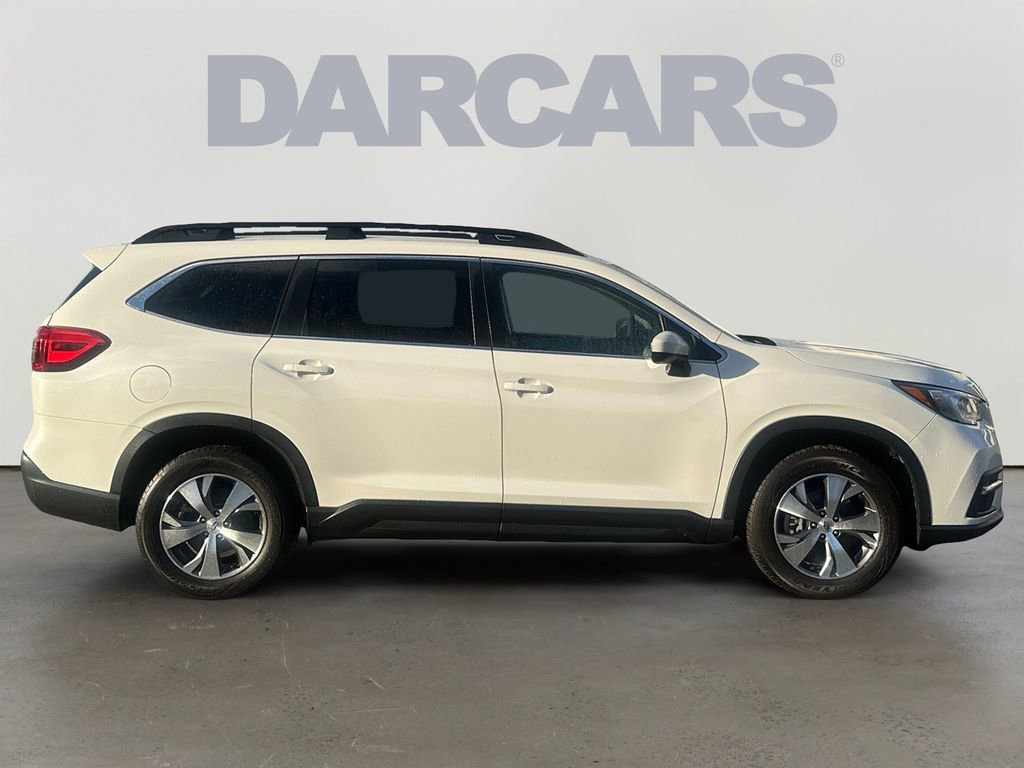Used 2022 Subaru Ascent Premium image 8