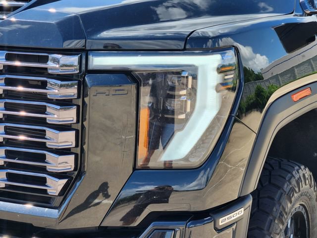 Used 2025 GMC Sierra 2500 Denali Ultimate AWD/4WD image 9