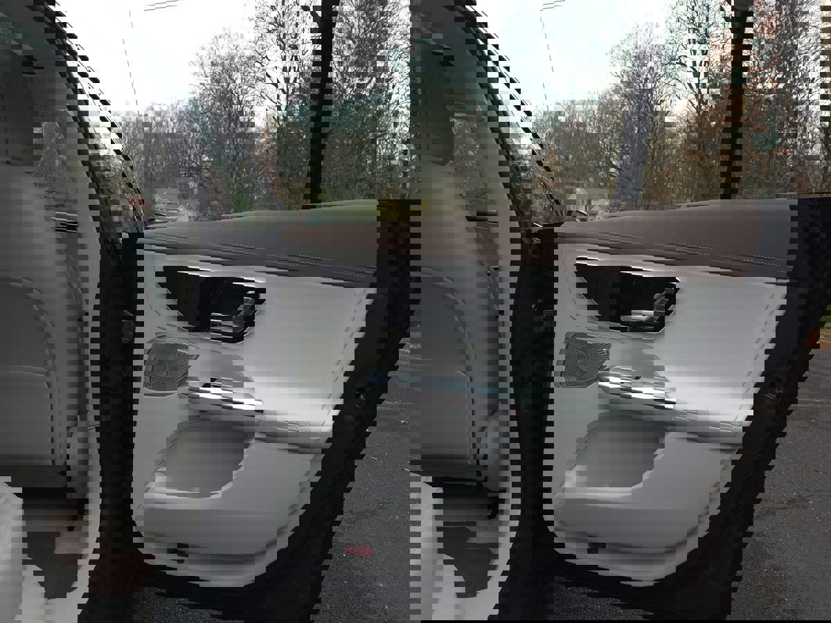 Used 2023 Mercedes-Benz EQE 350+ Sedan image 24