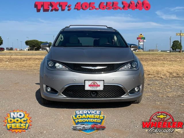 Used 2017 Chrysler Pacifica Limited FWD image 4