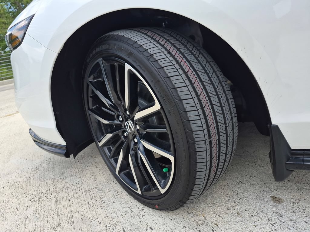 New 2026 Honda Accord Touring image 9