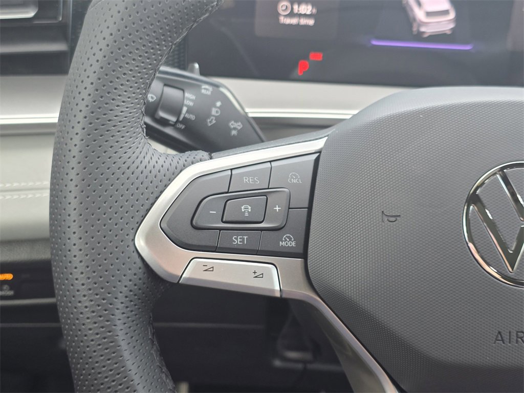 New 2026 Volkswagen Tiguan SE R-Line image 9