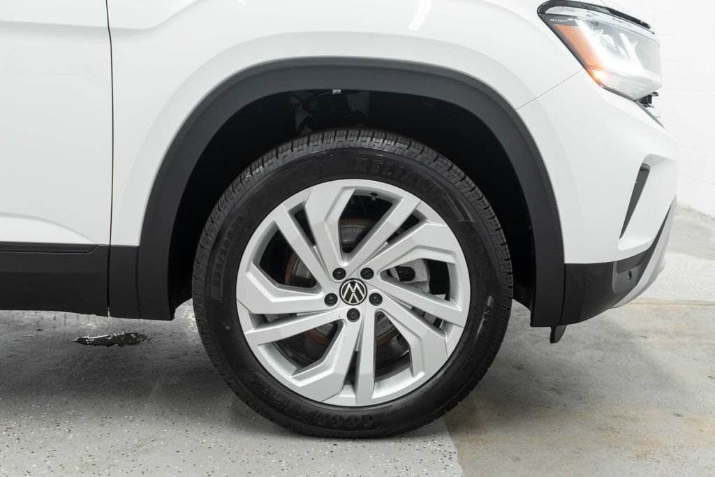 Used 2023 Volkswagen Atlas SE w/ Panoramic Sunroof Package AWD/4WD image 37