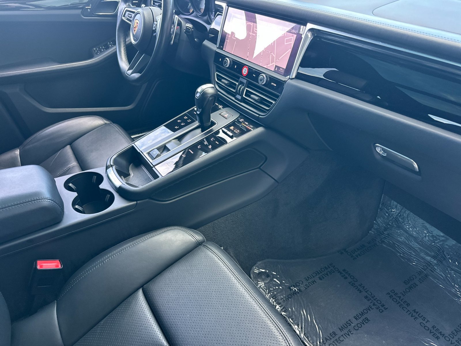 Certified 2023 Porsche Macan S AWD/4WD image 20