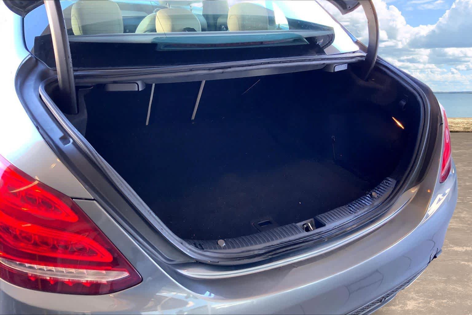 Used 2017 Mercedes-Benz C 300 Sedan image 18