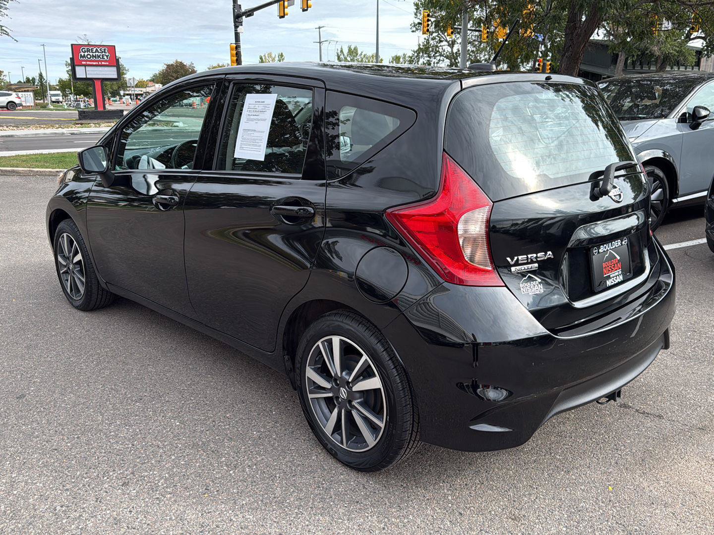 Used 2017 Nissan Versa Note FWD image 5
