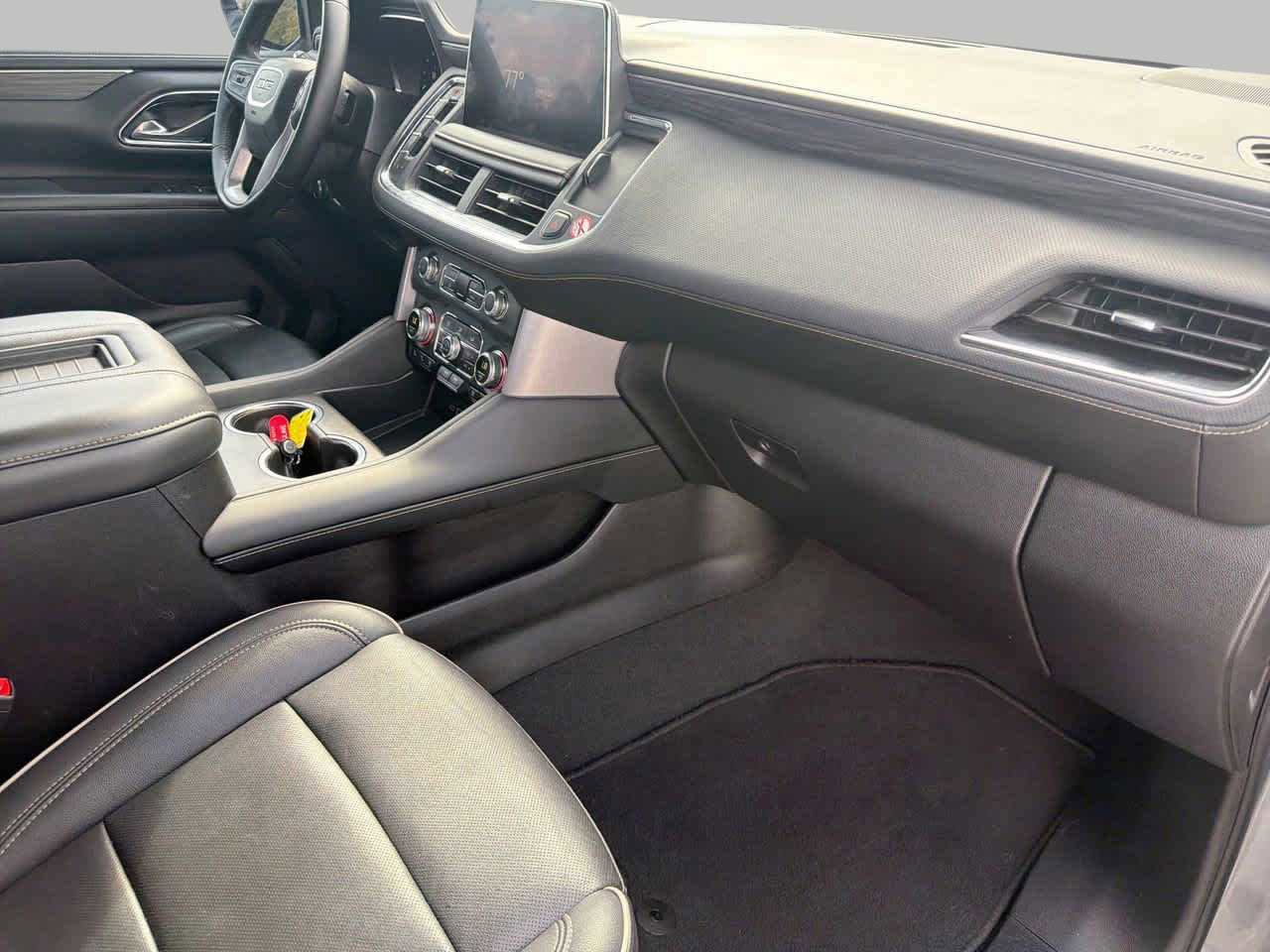 Used 2024 GMC Yukon SLT image 10