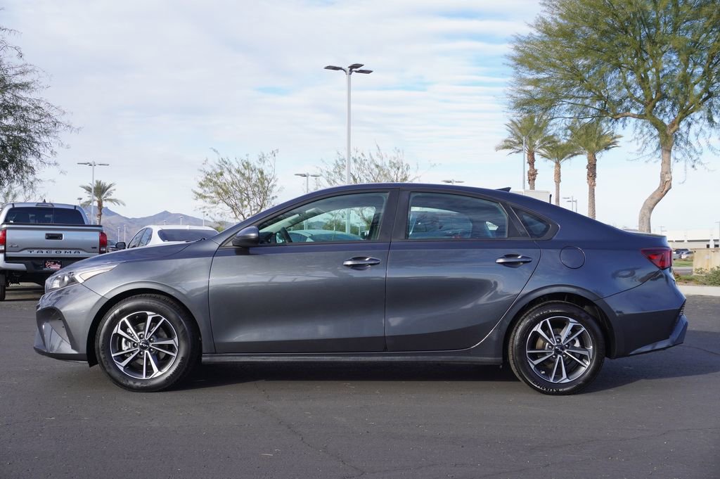 Used 2024 Kia Forte LXS image 2