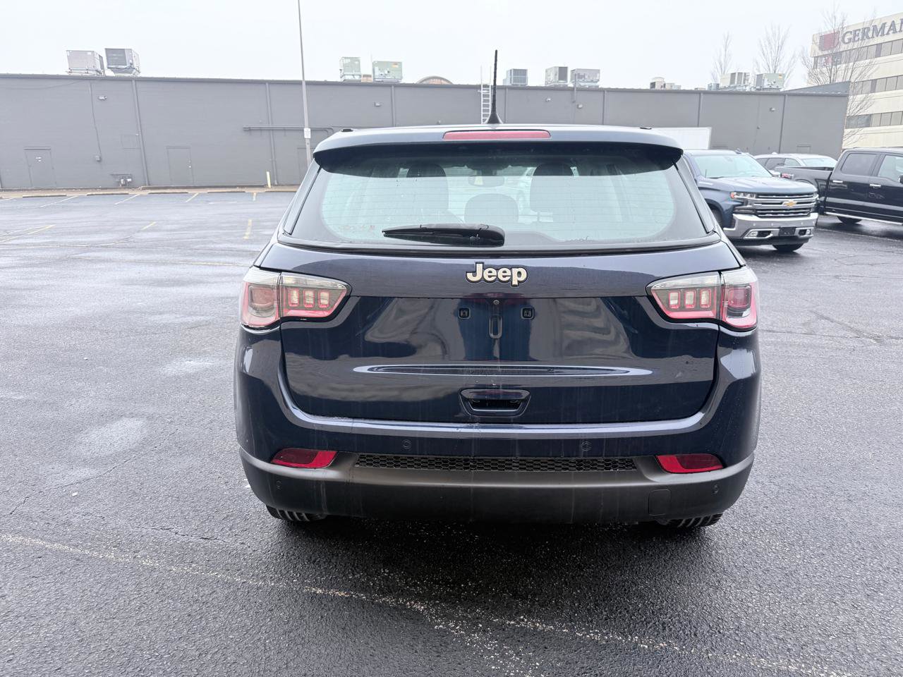 Used 2019 Jeep Compass Sport w/ Tech Group FWD image 4