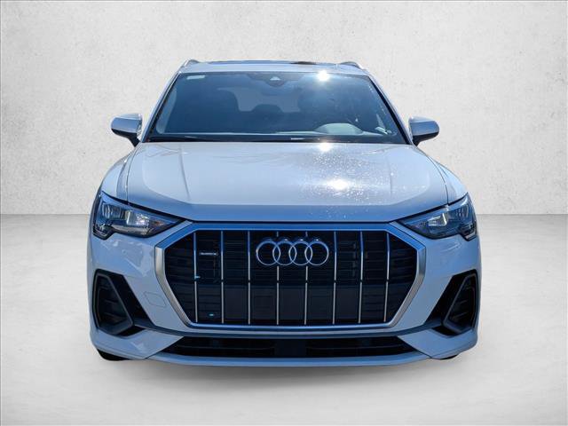 Used 2022 Audi Q3 2.0T Premium w/ Convenience Package image 2