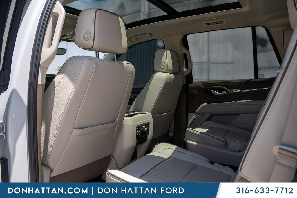 Used 2021 GMC Yukon Denali w/ Denali Premium Package AWD/4WD image 22