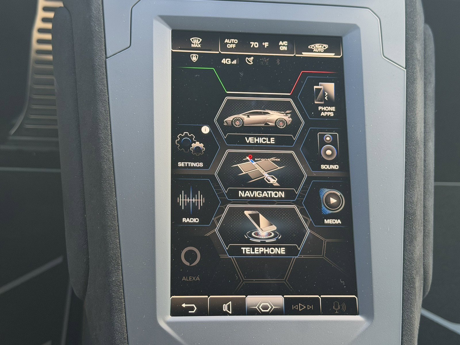 Used 2024 Lamborghini Huracan STO RWD image 17