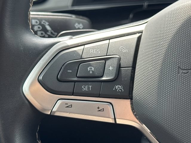 Used 2024 Volkswagen Atlas Cross Sport SE FWD image 26
