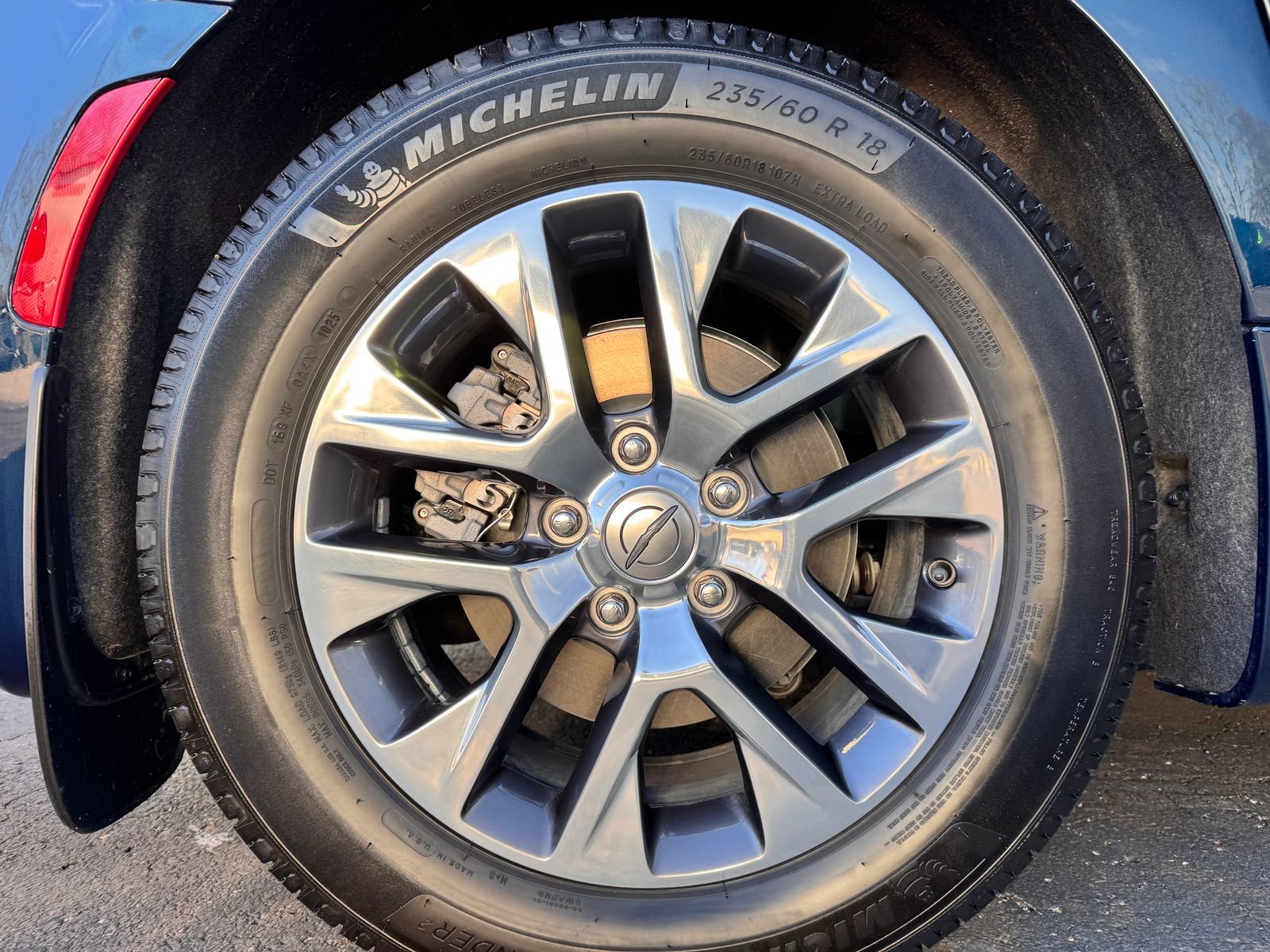 Used 2023 Chrysler Pacifica Pinnacle image 38