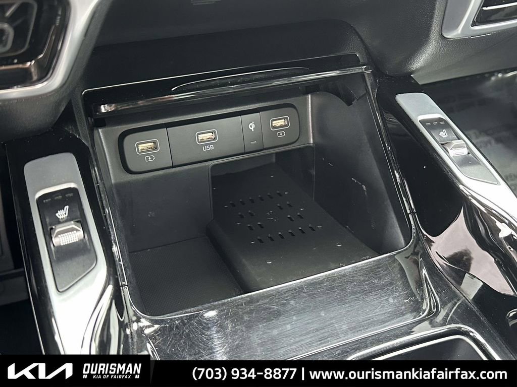 Used 2022 Kia Sorento SX w/ Panoramic Sunroof Package image 7