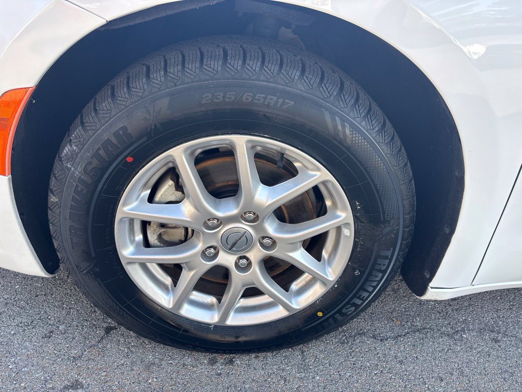 Used 2024 Chrysler Pacifica Touring-L FWD image 12