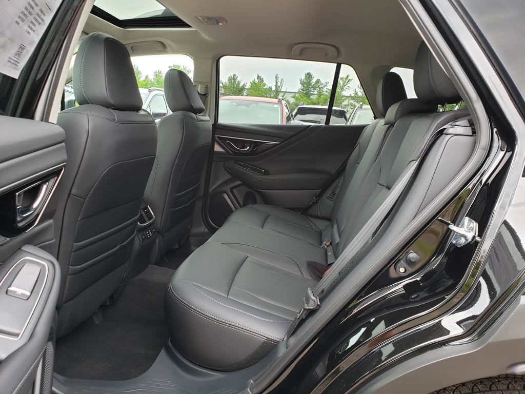 New 2025 Subaru Outback Touring XT image 8