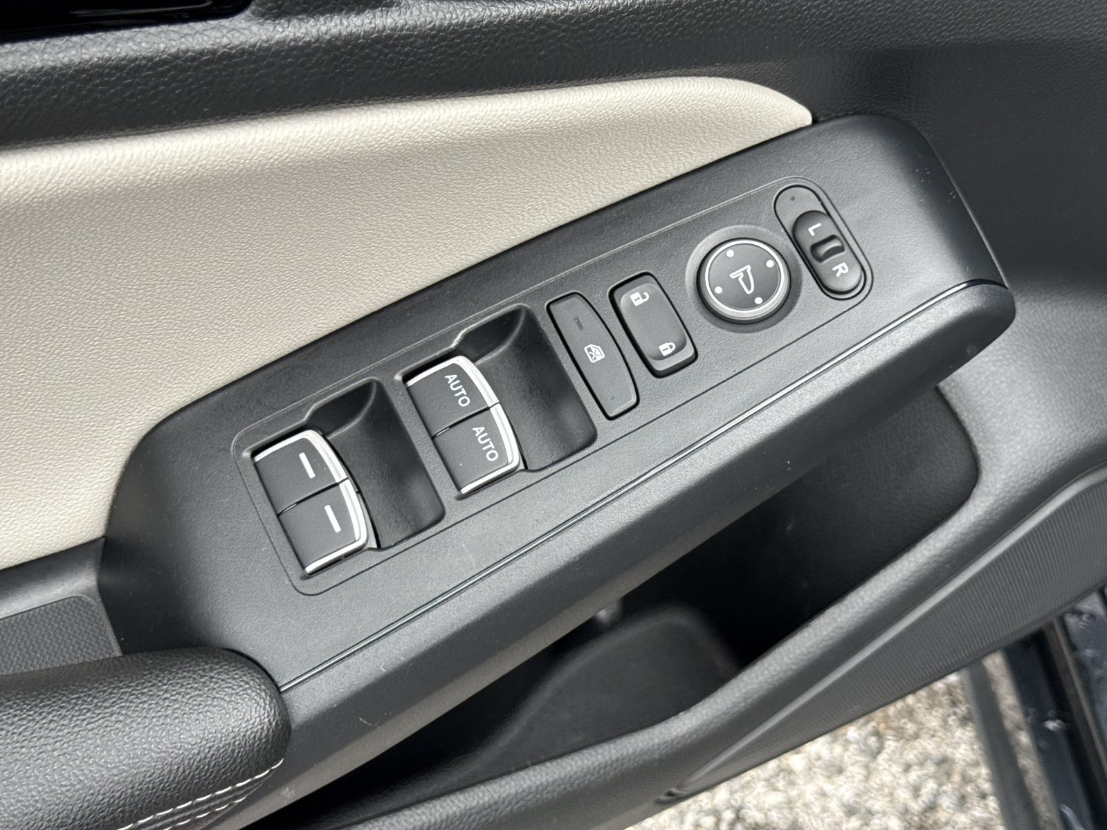 Used 2024 Honda Civic EX-L image 14