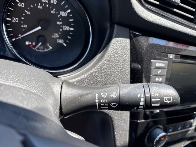 Used 2020 Nissan Rogue Sport S w/ Appearance Package FWD image 41