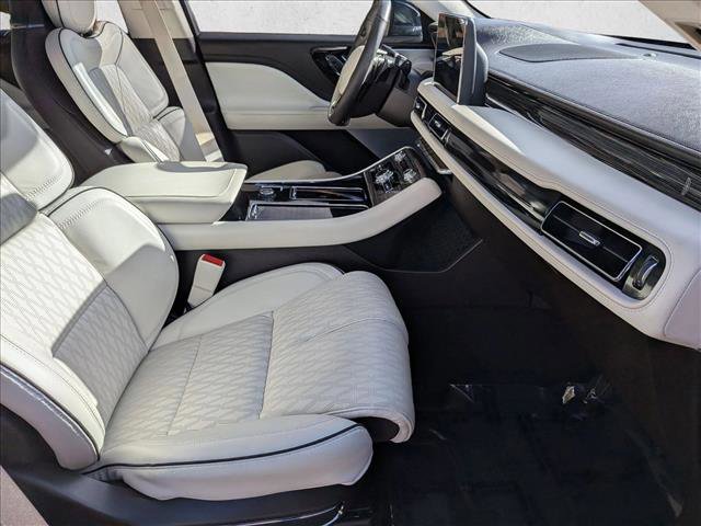 Used 2020 Lincoln Aviator Black Label w/ Dynamic Handling Package image 23