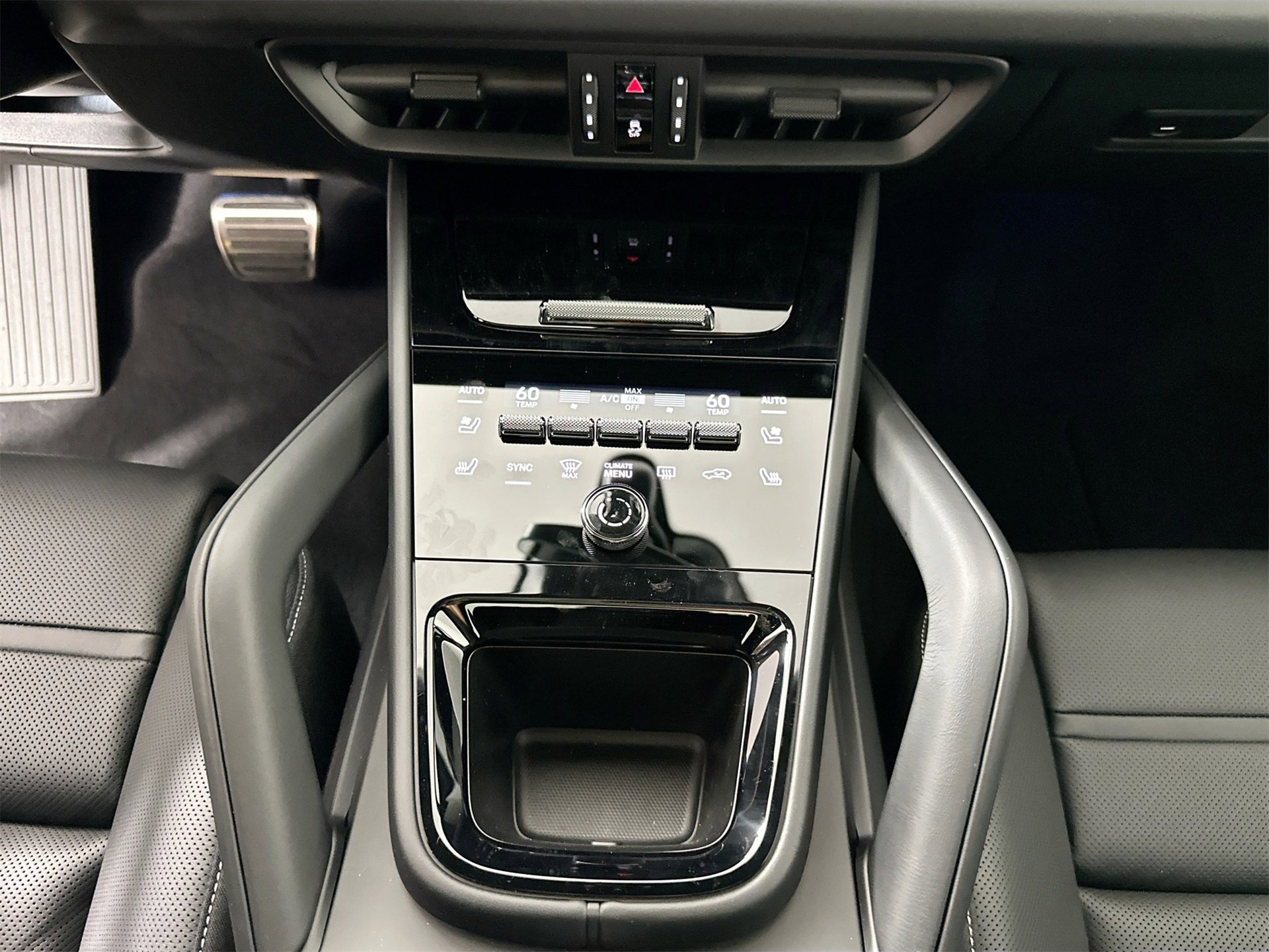 New 2026 Porsche Cayenne GTS image 25