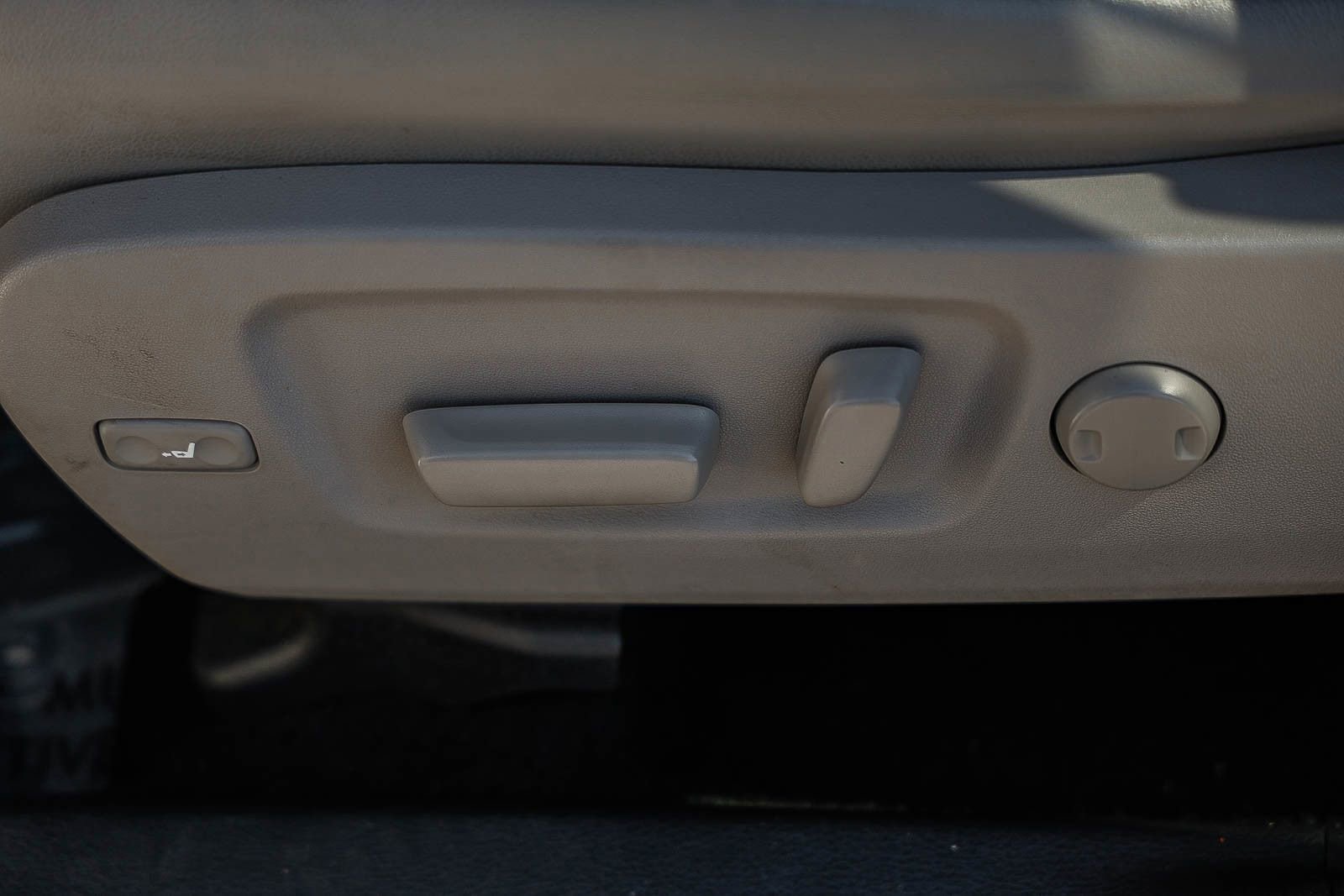 Used 2017 Toyota Highlander XLE image 23