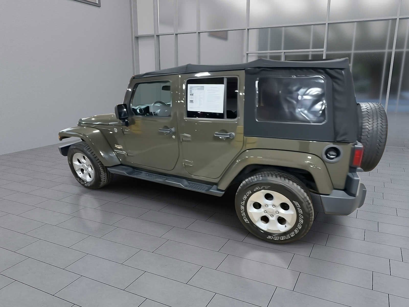 Used 2015 Jeep Wrangler Unlimited Sahara w/ Connectivity Group image 6