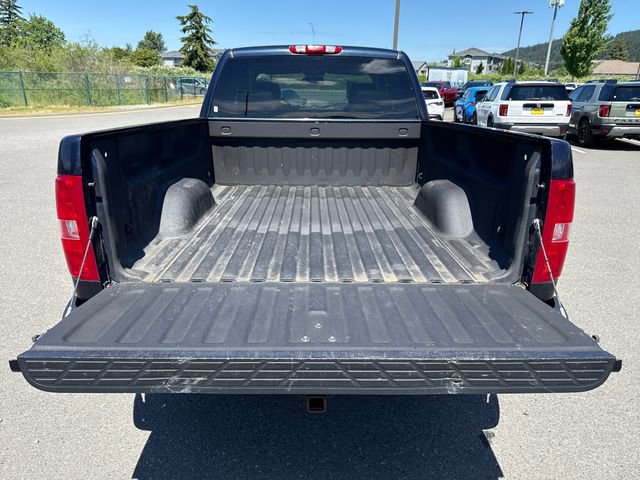 Used 2007 Chevrolet Silverado 1500 LTZ w/ Safety Package AWD/4WD image 12