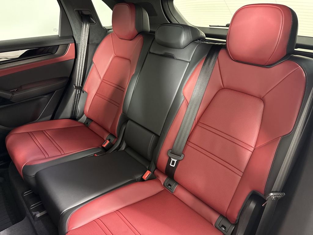 New 2026 Porsche Cayenne GTS image 22
